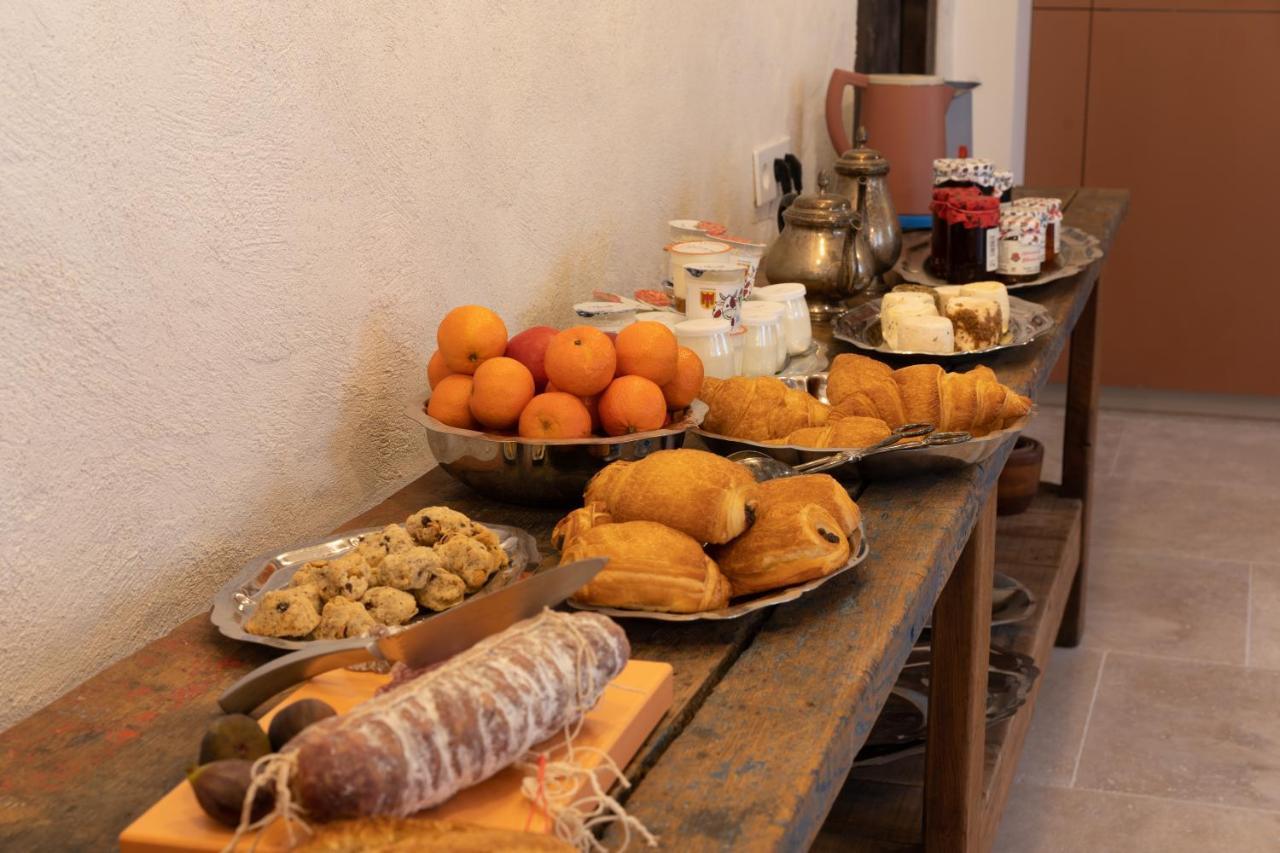 Le Clos Dagobert Acomodação com café da manhã Chadeleuf Exterior foto